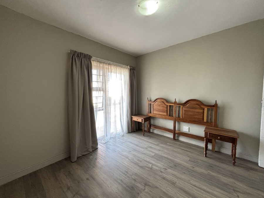 4 Bedroom Property for Sale in Humerail Eastern Cape